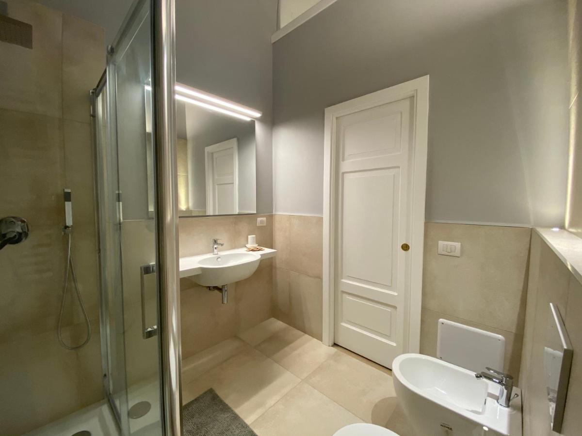 Suite 261 - Intero Appartamento Nel Centro Di Bari Exterior foto